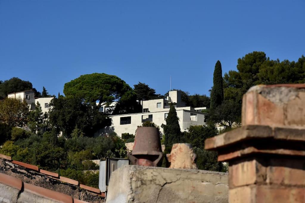 Lovely Flat In The Heart Of The Medieval City Hyères Екстериор снимка